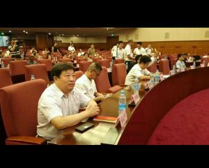 中醫(yī)藥文化工作委員會(huì)理事，中醫(yī)藥文化中心主任韓冠軍和中醫(yī)藥文化工作委員會(huì)主任李龍飛先生在北京